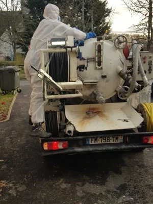 Camion hydrocureur dégorgement canalisation