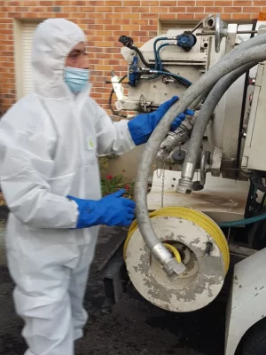 Dégorgement canalisation camion hydrocureur